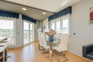 Casa adossada  Bahinas. Se vende adosado en la playa