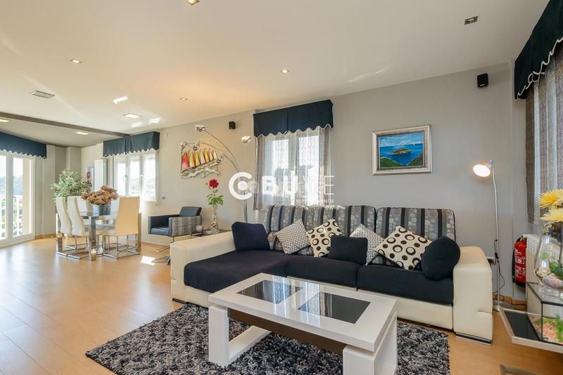 Foto b76d0311-8e15-499b-82d0-c69acb720188. Casa adosada se vende adosado en la playa en Santa María del Mar - El Puerto Castrillón