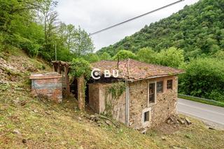 Casa  Castañera. Se vende casa en belmonte de miranda