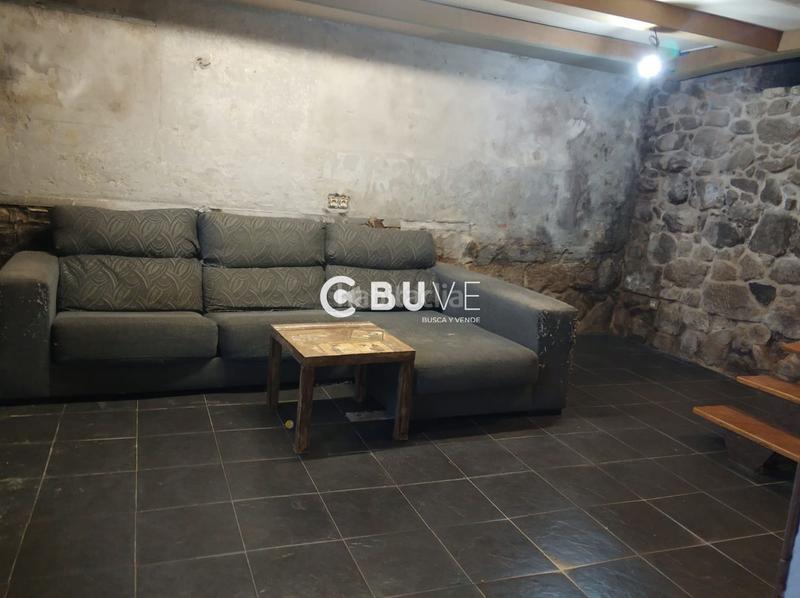 Foto afb2b76a-f582-4707-a121-e00d5114b785. Maison dans Rois