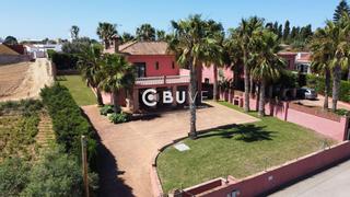 Casa adossada  Polígono 18 parcela 398. Se vende adosado en terreno rustico en  conil de la frontera