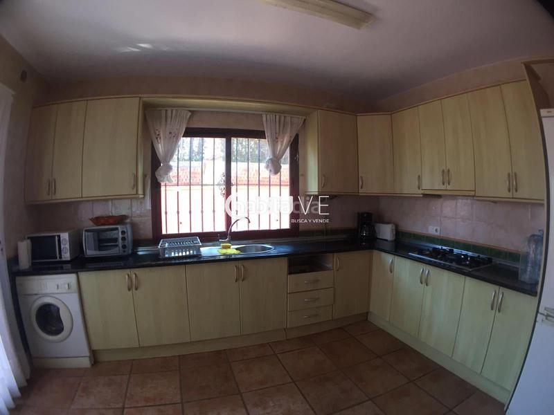 Foto 63f87f0c-c022-4619-b925-6a75a41a1dc8. Casa adosada se vende adosado en terreno rustico en en Conil de la Frontera