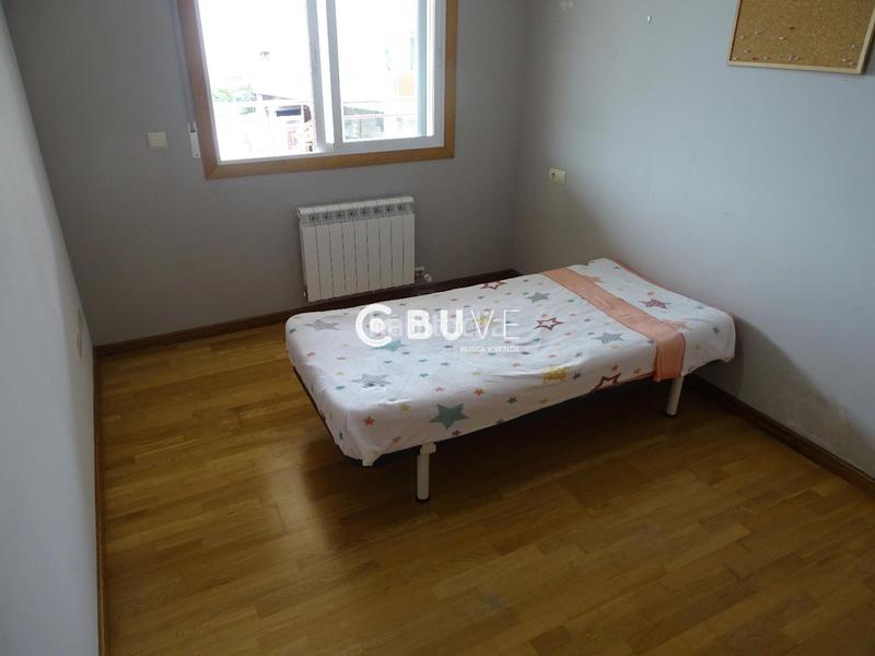 Foto 550627f4-6d2c-4f4c-b681-d024297bc566. Piso se vende piso de 2 hab en vilagarcia de arousa en Vilagarcía de Arousa