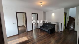 Haus  Colon. Se vende chalet en ador