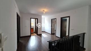 Casa  Colon. Se vende chalet en ador