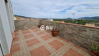 Maison  Colon. Se vende chalet en ador