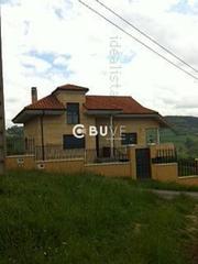 Casa  29. Se vende caserío en llovera