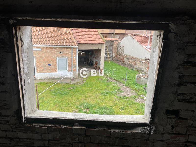 Foto 5c602997-4927-49ce-bdaf-c2d316861e7f. Casa se vende chalet mas terreno para edidicar de 3 habitaciones en camino viejo del polvorin. en Valladolid