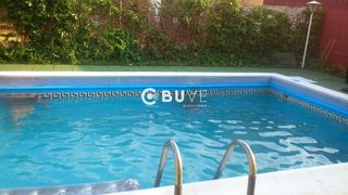 Xalet  Cerro alberche. Espectacular chalet independiente con dos viviendas, piscina y a