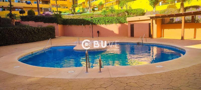 Foto eb548db3-4c56-4647-acb7-e5a2e478bc08. Pis amb calefacció piscina a Puerto Deportivo Fuengirola