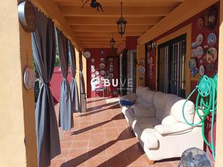 Casa  Minas golf. Se vende casa de 2 hab en aznalcazar