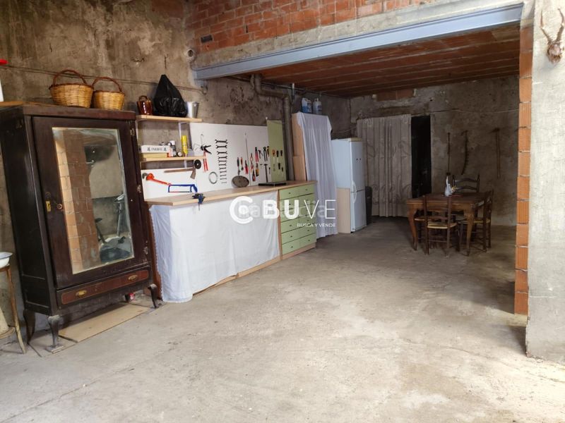 Foto 8e2e1445-dee3-48d9-a146-c3fcc4da1338. Casa amb calefacció aparcament a Tírig