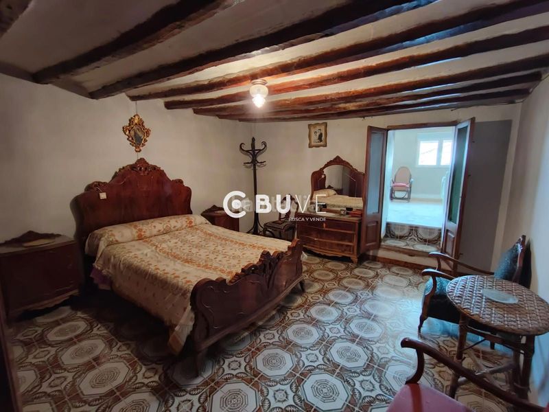Foto b6ed3493-4b9a-41ab-b635-b4bb14567736. Casa amb calefacció aparcament a Tírig