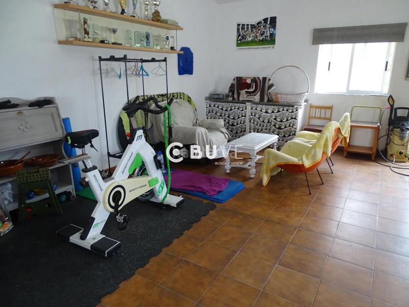 Foto 0e75bdc2-4558-4969-9e84-0dd778d56a23. Xalet amb calefacció aparcament a área de Ames Ames