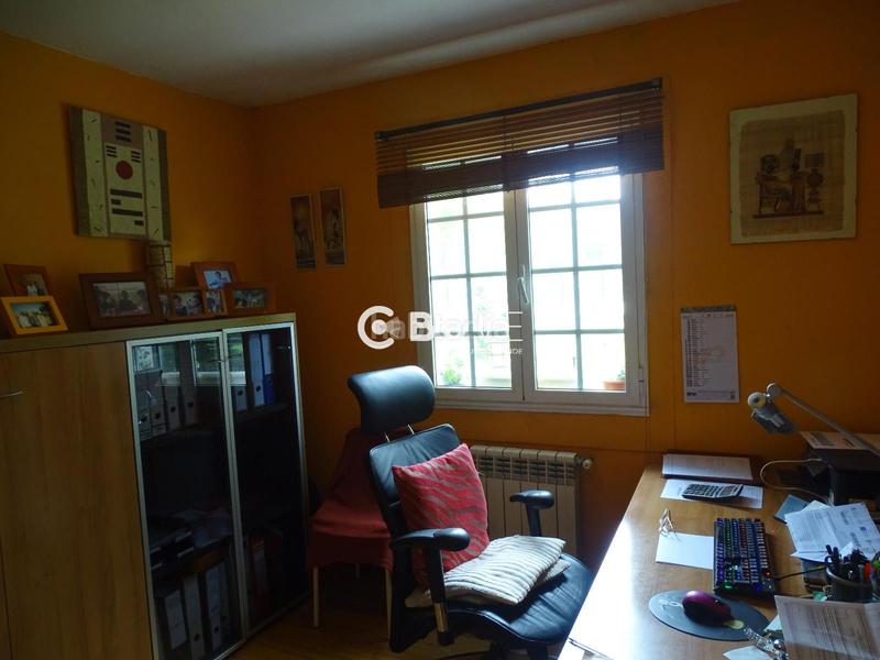 Foto 1b659960-ba32-4bad-9a72-704323bebc0f. Xalet amb calefacció aparcament a área de Ames Ames