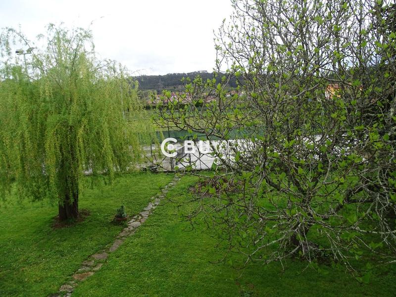 Foto e6994859-d3e9-402b-bbed-70383661f81a. Xalet amb calefacció aparcament a área de Ames Ames