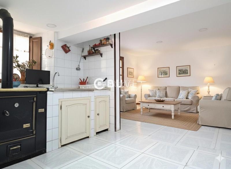 Foto a9e9ad3f-0fd3-40b1-8678-f76285f12649. Casa adossada amb calefacció a Grado