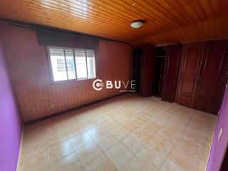 Pis  Lois. Se vende piso en oza dos rios  a coruña.