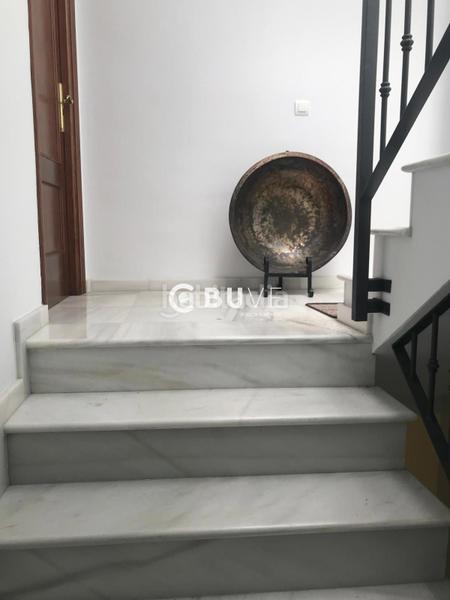 Foto 60a9bc49-b0b3-4b8c-b2da-3694f88ca770. Casa adosada se vende casa de 3 plantas , malaga en Pizarra
