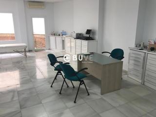 Casa adossada  Málaga. Se vende casa de 3 plantas en pizarra, malaga