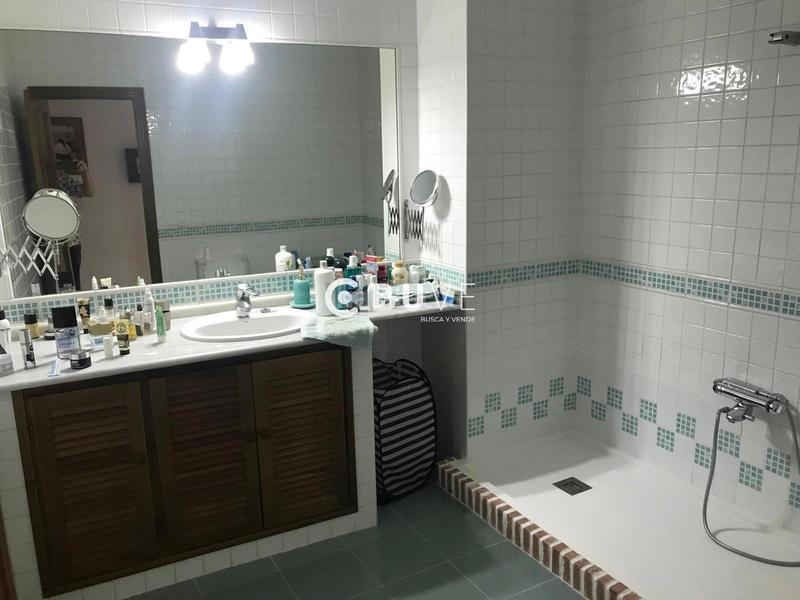 Foto f3dada31-ccec-492a-b5f9-c0034efe5137. Casa adosada se vende casa de 3 plantas , malaga en Pizarra