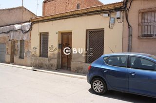 Casa a Menéndez Pidal