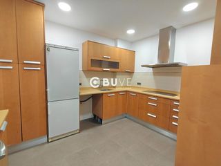Chalet à Peñagrande. Se vende exclusiva propiedad en puerto de hierro