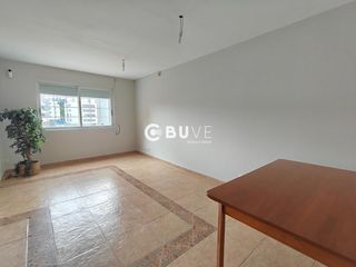 Chalet in Peñagrande. Se vende exclusiva propiedad en puerto de hierro