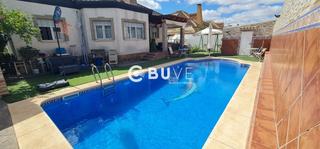 Casa  Albacora, 1. Se vende chalet en almensilla