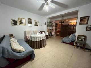 Casa  Cartuja. Se vende casa en olivares