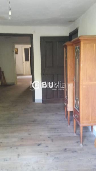 Foto db8804c7-426c-4fab-bcac-e83475cf686a. Edificio in Casco Viejo Ourense