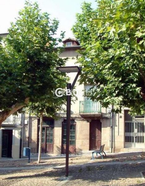 Foto b815e4bf-af1b-44de-b907-1842482c9ebd. Edificio in Casco Viejo Ourense
