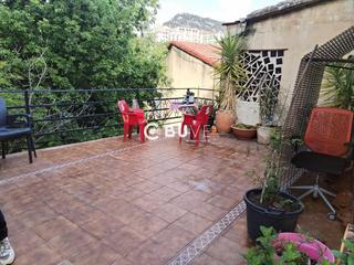 Casa  N/a. Casa en alcoy muy cerquita de todos los servicios