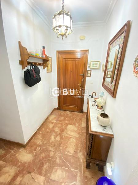 Foto 70da26b6-ef82-4a11-b694-6d50c24ec71a. Piso se vende piso de 4 hab en av. jose laguillo en Sevilla