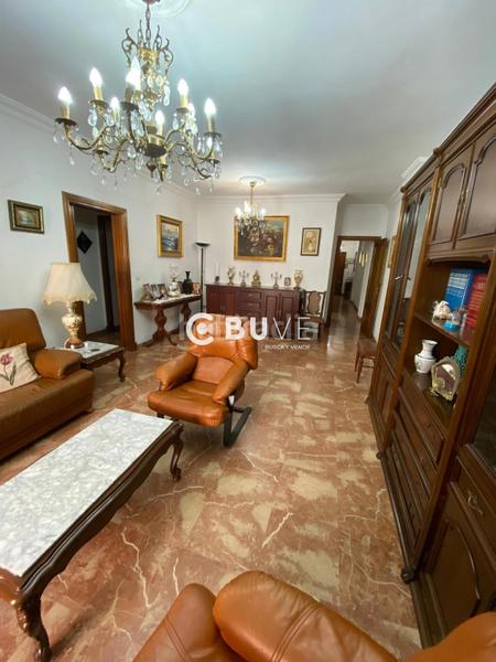 Foto 93d93c01-826f-4d3d-970a-e663b704881b. Piso se vende piso de 4 hab en av. jose laguillo en Sevilla
