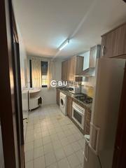 Pis  Alamos. Se vende piso de 2 hab en  constantina
