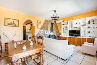 Xalet  Tixe. Se vende chalet con apartamento independiente en coria del río,