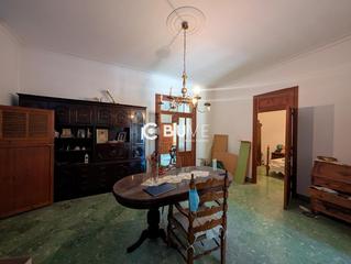 Chalet  Justicia. Oportunidad a reformar en muro