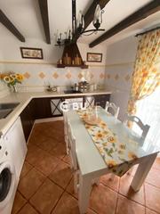 Casa adossada  Burgos. Se vende adosado de 3 hab en dos hermanas