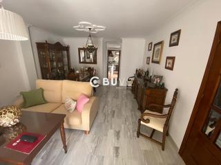 Reihenhaus  Burgos. Se vende adosado de 3 hab en dos hermanas