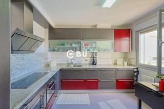 Appartement  Cta. castañones. Piso amplio en pleno casco histórico de león  opción de garaje