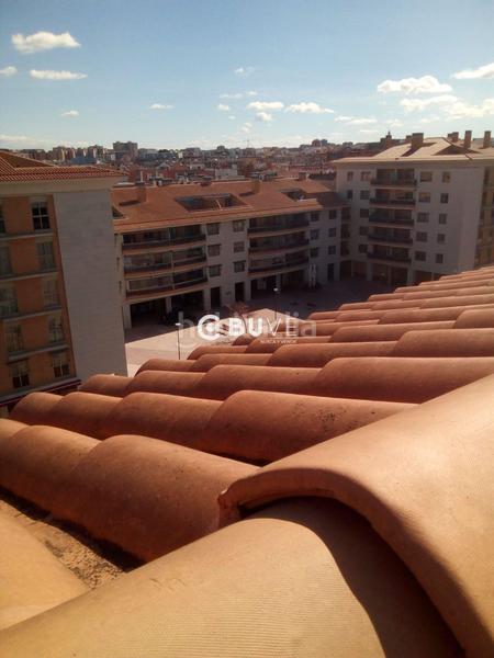Foto 0c1298f4-e548-4380-b3c6-9e4007b82485. Dúplex se vende duplex en Miralbueno Zaragoza