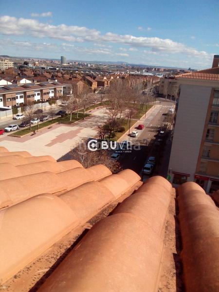 Foto 25ed7d9c-a635-4634-b23e-05f1c613c52f. Dúplex se vende duplex en Miralbueno Zaragoza