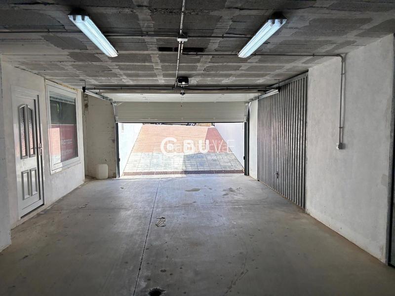 Foto 1761e725-02eb-46ef-b723-4b27c1164607. Car parking in El Faro de Calaburra - Chaparral Mijas