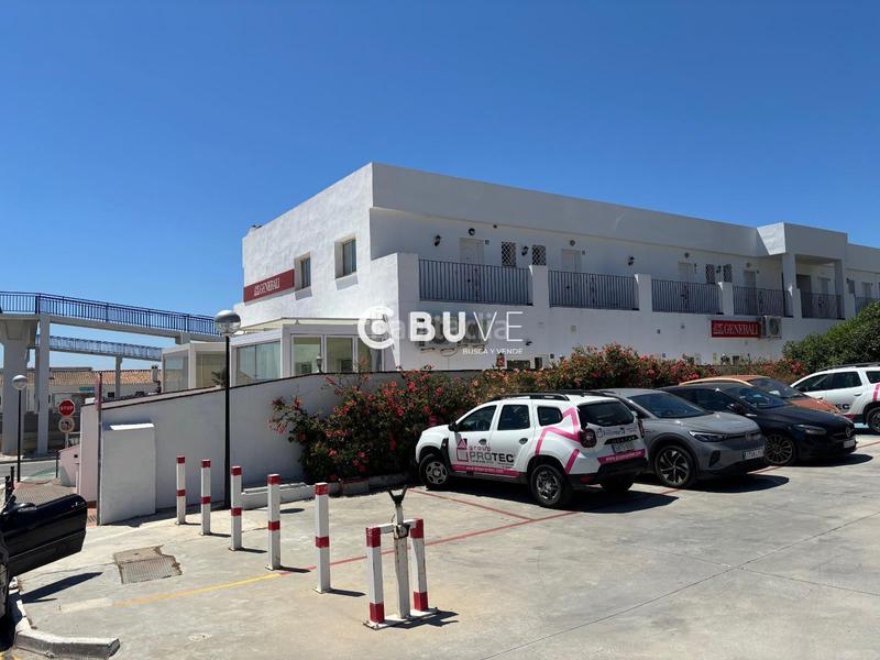 Foto 4cfda483-fb46-4f6f-a625-0a752f85b92e. Car parking in El Faro de Calaburra - Chaparral Mijas