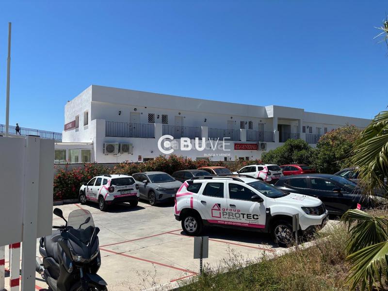 Foto 99d994c3-d5ae-4997-9d44-00e3ae3869cf. Car parking in El Faro de Calaburra - Chaparral Mijas