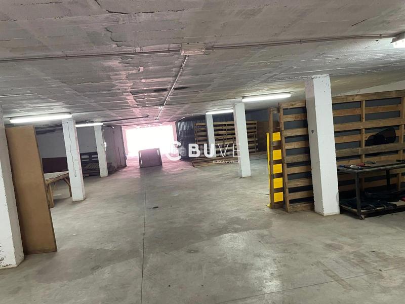 Foto bd87aed5-6fc5-42f3-a47b-1176b86f5756. Car parking in El Faro de Calaburra - Chaparral Mijas