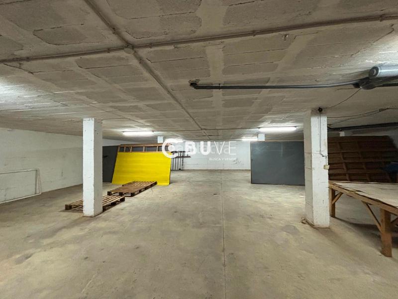 Foto cf64f8f6-68f5-455c-8921-15c98530157d. Car parking in El Faro de Calaburra - Chaparral Mijas