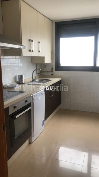 Foto d3658405-090a-41f2-886b-ee2f26c4c435. Appartamento con parcheggio piscina in Parque Ayala - Jardín de la Abadía - Huelín Málaga