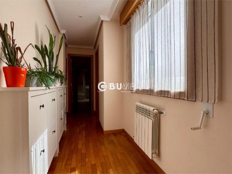 Foto 0ece8cfc-9d4a-4377-b8f6-b41bb4123127. Piso se vende piso en a coruña en Cuatro Caminos - Plaza de la Cubela Coruña (A)
